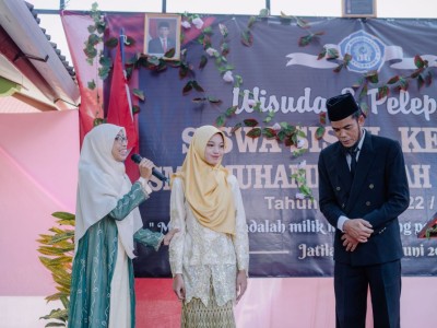 Sambutan Dari Perwakilan Wali Siswa Oleh Ibu Puji wali dari Dyah Istafa Zaafarani