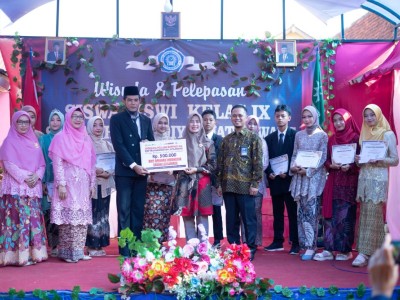 Penghargaan Dari BMT Cabang Jatilawang