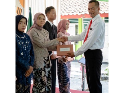 Pembagian Sertifikat Peringkat Paralel dan hadiah 