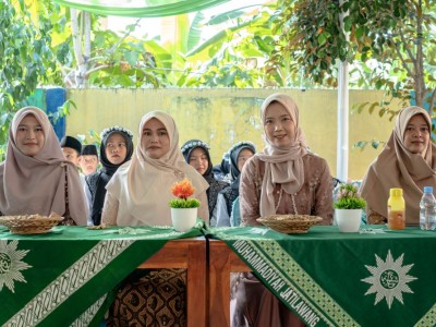 Bapak/Ibu Guru Smp Muhammadiyah Jatilawang 